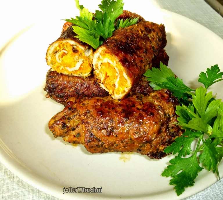 Roladki schabowe z marchewką