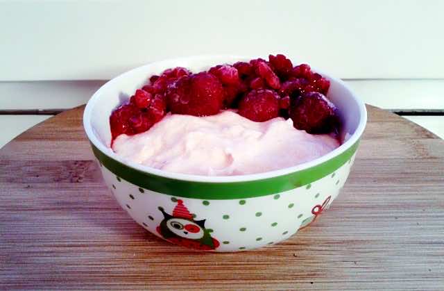 Gotowany serniczek malinowy