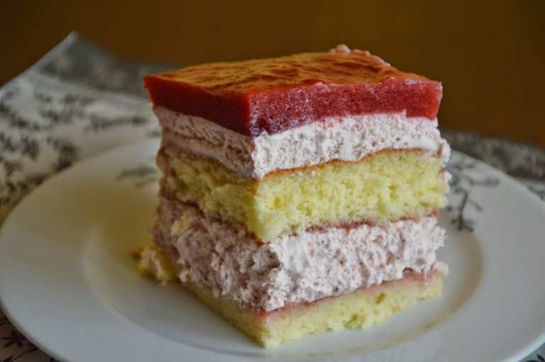 Zimowe ciasto truskawkowe