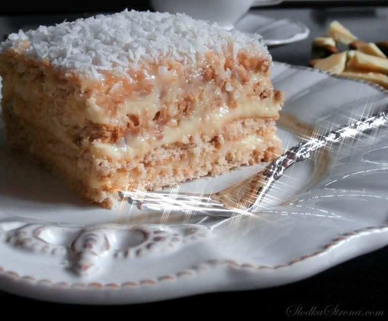 Kokosowe Ciasto Rafaello – bez pieczenia