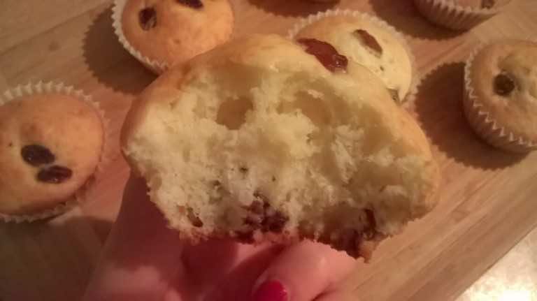Muffiny orkiszowe z rodzynkami