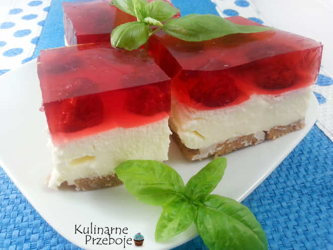 Sernik na zimno z malinami (z serka mascarpone)