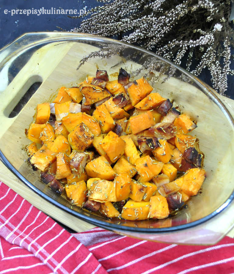 BATATY PIECZONE Z BOCZKIEM