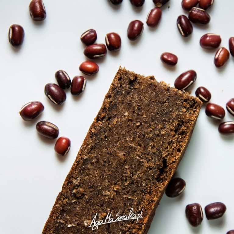 Brownie z fasoli? Tak! Wegańskie, solidne, kakaowe ciasto na bazie fasoli z adzuki, aby urozmaicić dietę