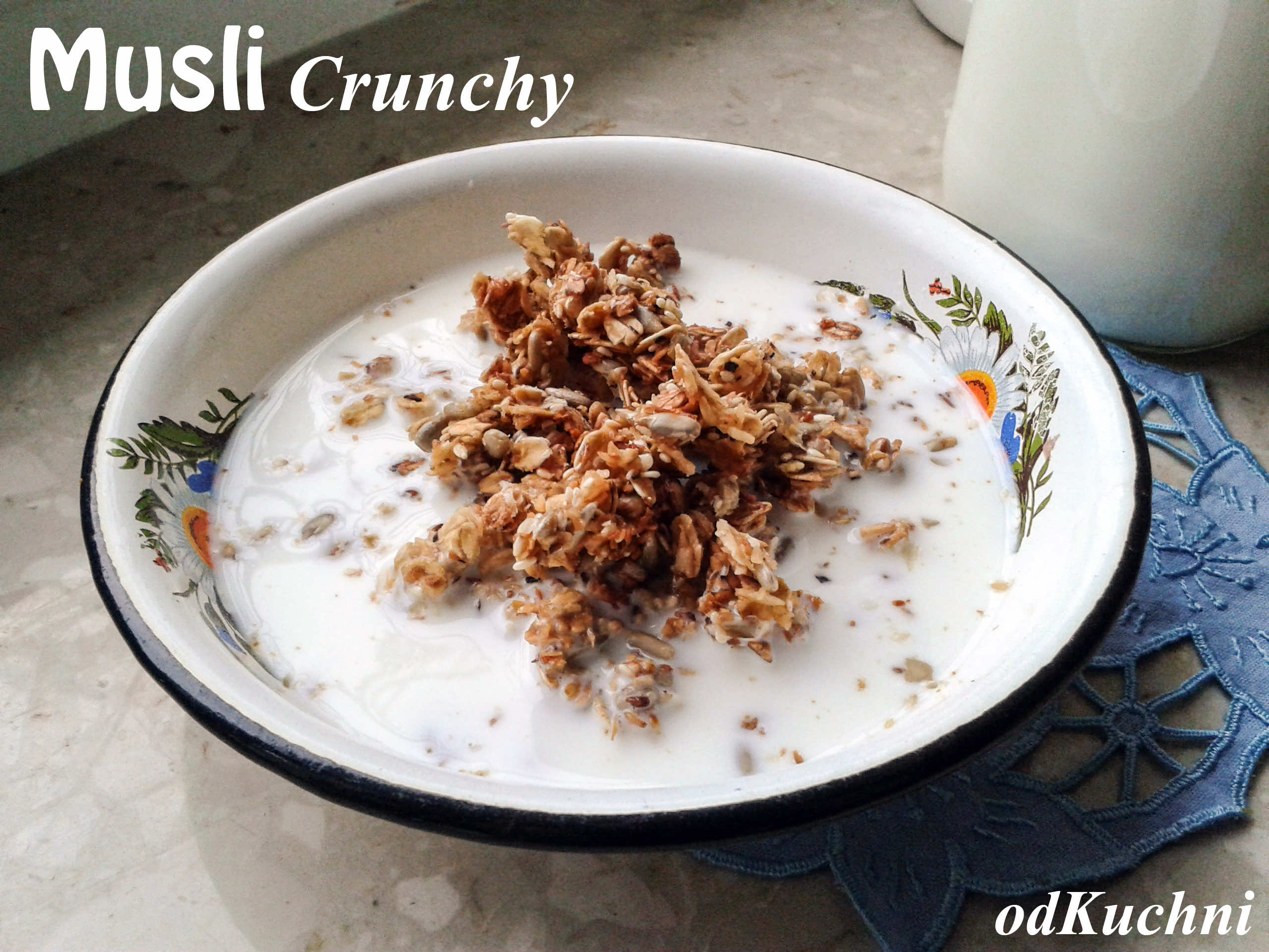 domowe-musli-crunchy-z-miodem-i-nasionami