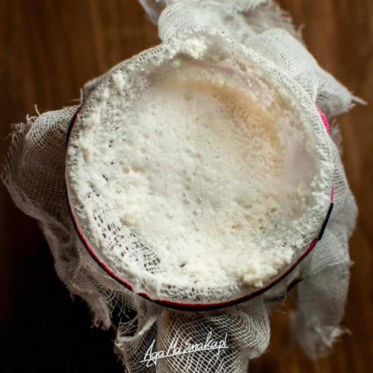 Dojenie migdałów czyli jak zrobić migdałowe mleko – naturalne, bezglutenowe, pyszne i zdrowe!