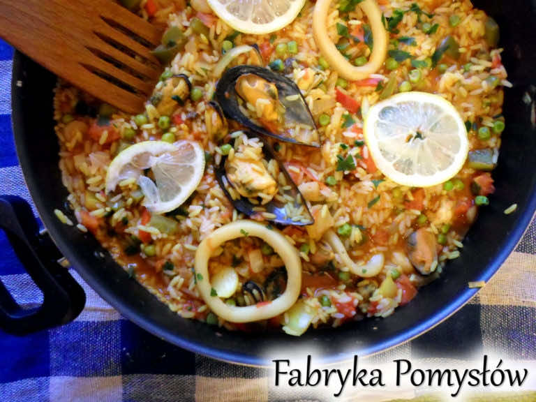 Paella z owocami morza