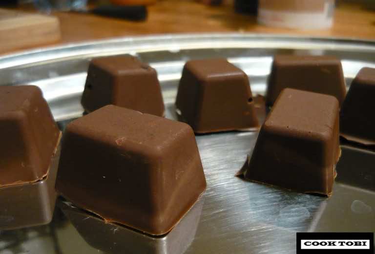 Praliny z suszonym mango