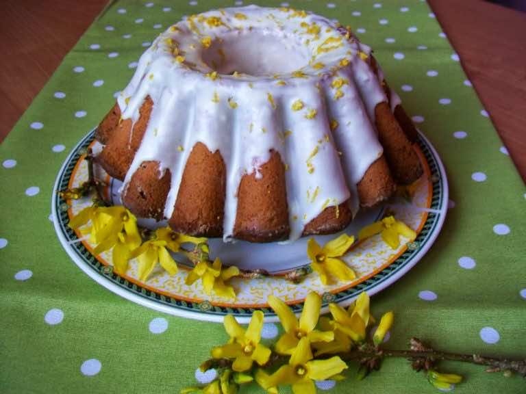 Babka cytrynowo-jogurtowa