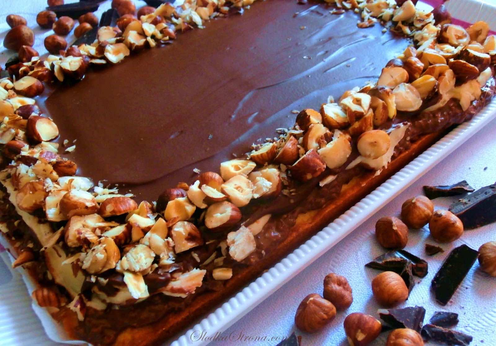 Mazurek+z+Nutellą,+Masą+Mleczną+i+Orzechami+Laskowymi
