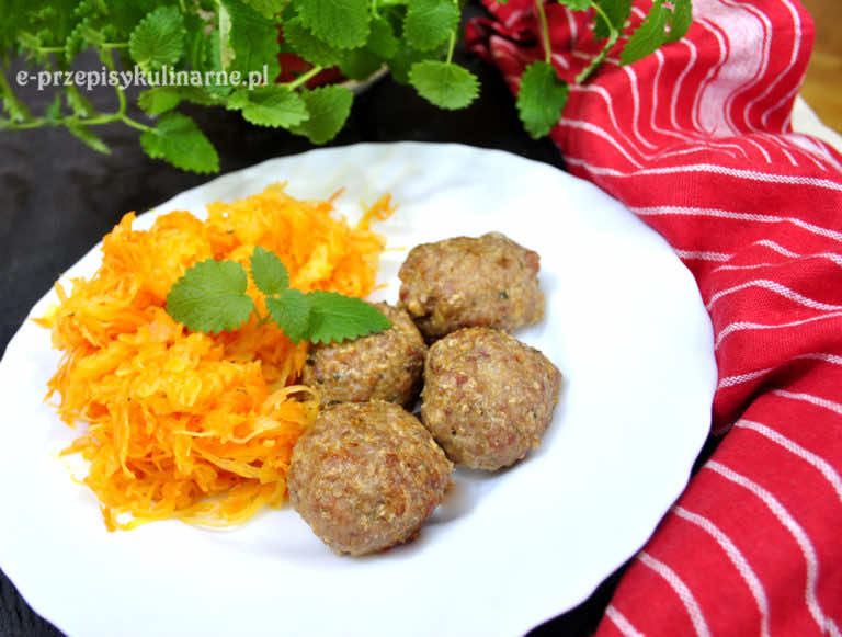 DIETETYCZNE KOTLETY MIELONE (82 KCAL)