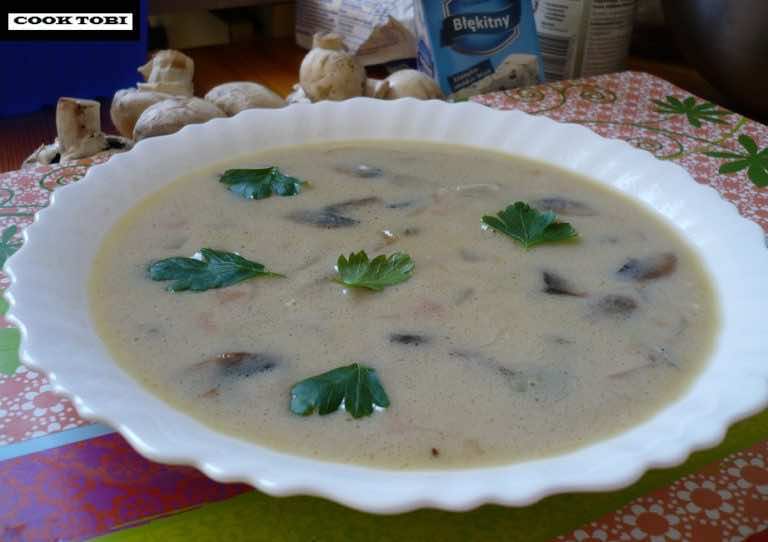 Zupa pieczarkowa po francusku