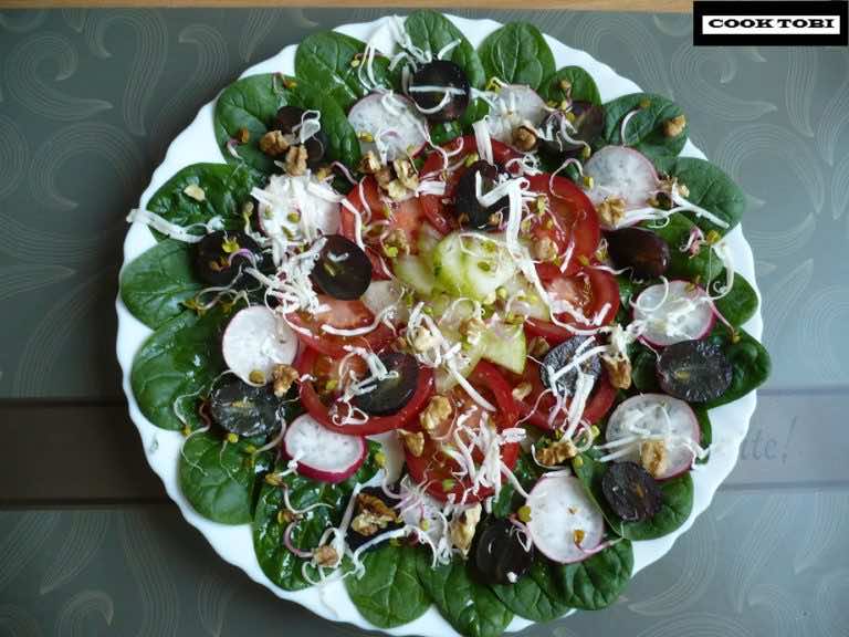 Wiosenna sałatka z rzodkiewką