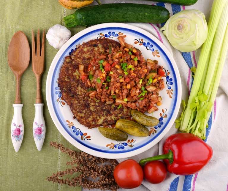 Wegetariański placek po węgiersku