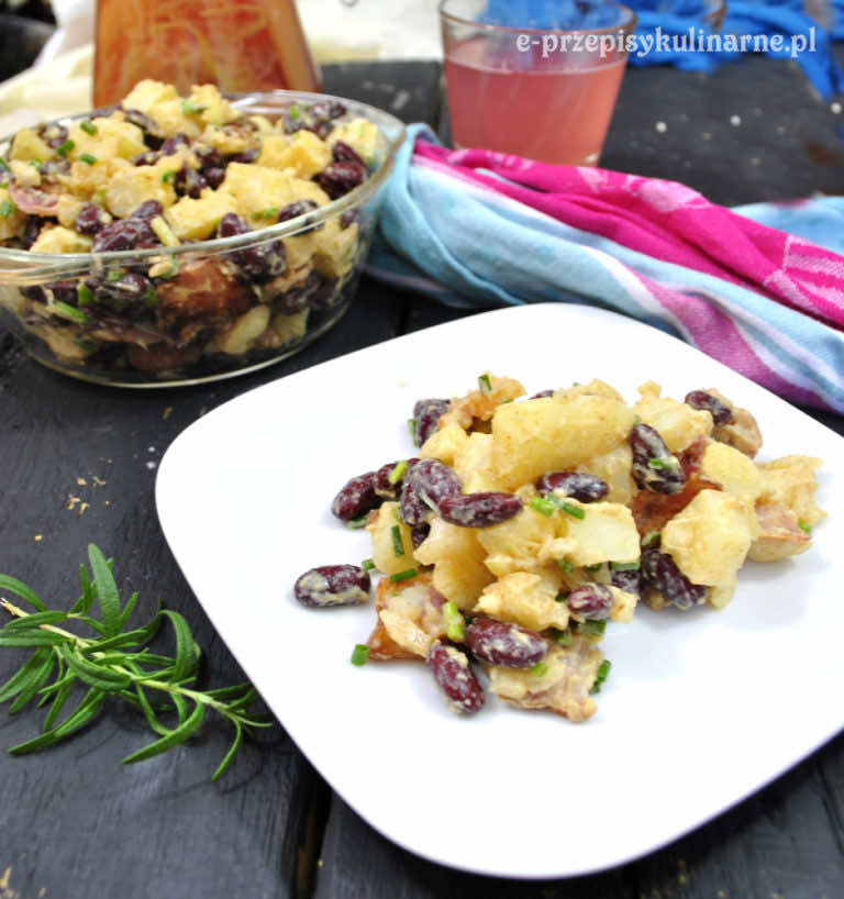 SAŁATKA Z MŁODYCH ZIEMNIAKÓW I BOCZKU