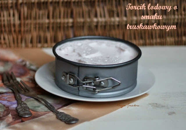 Błyskawiczy tort lodowy truskawkowy (bez maszynki).