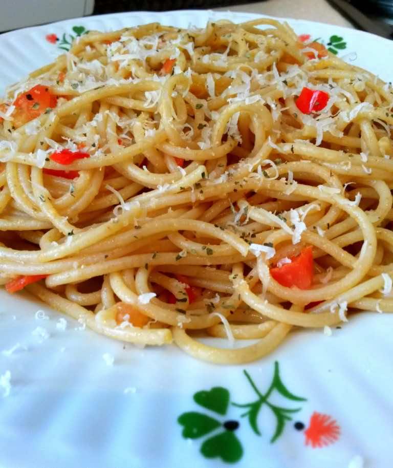 Makaron z czosnkiem i chilli – ostra propozycja :)