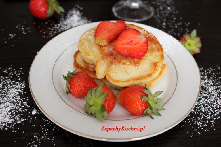 Racuchy z truskawkami