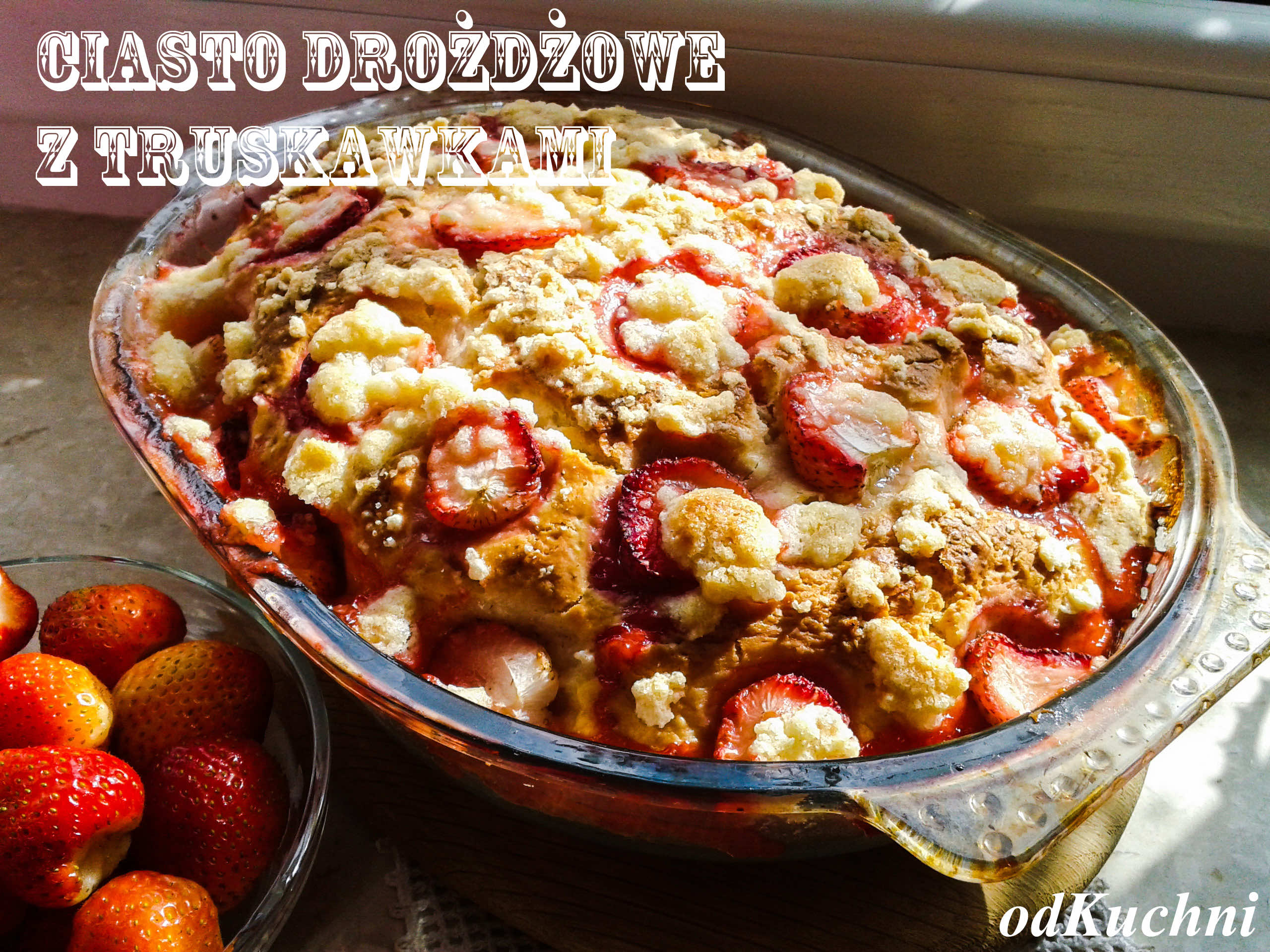ciasto-drozdzowe-z-truskawkami