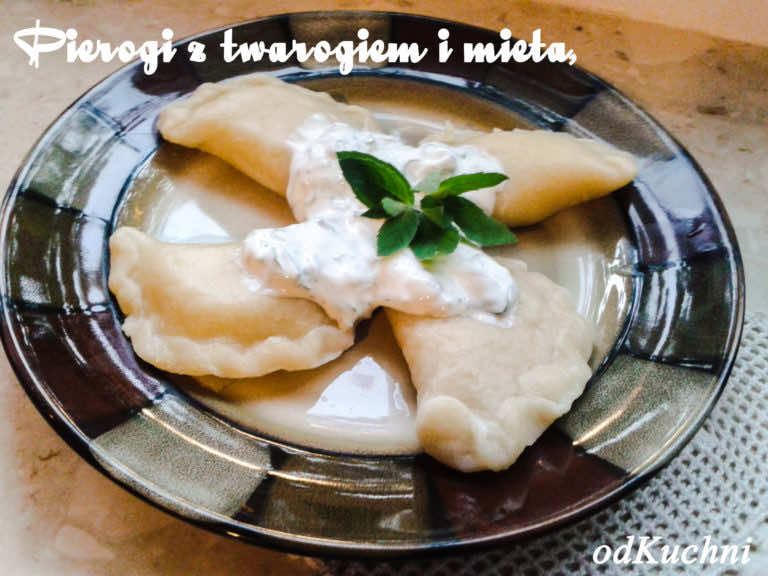 Pierogi z mieta i twarogiem