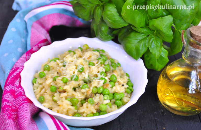 RISOTTO Z GROSZKIEM