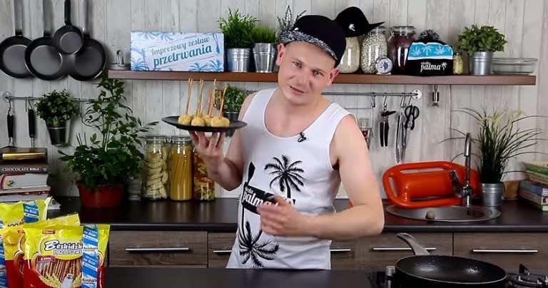 Chrupiące kuleczki serowo-cebulowe – idealne na imprezę