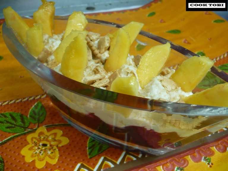 Deser LETNIA POKUSA z porzeczkami i szałwią