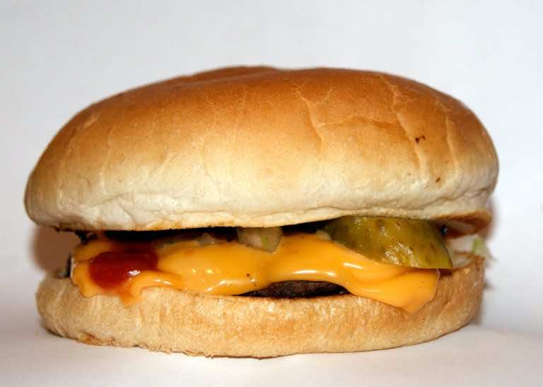 Jak zrobić cheeseburgera z MC Donalda