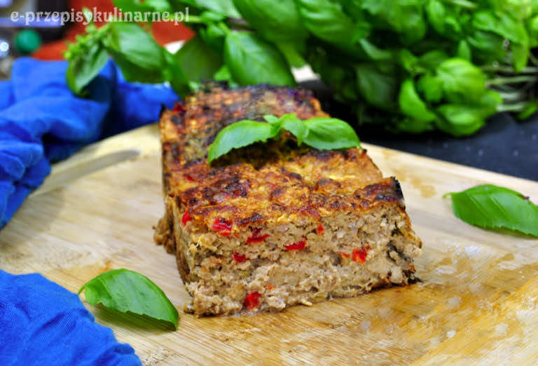 PIECZEŃ Z MIĘSA WIEPRZOWEGO I WARZYW