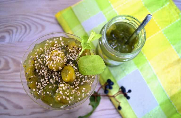 Kasza manna z dynią, agrestem i kiwi