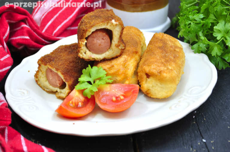 KROKIETY ZIEMNIACZANE Z PARÓWKĄ