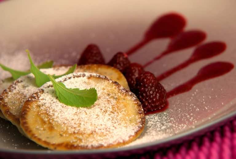 Weekendowe śniadanie – placki z ricottą i chia