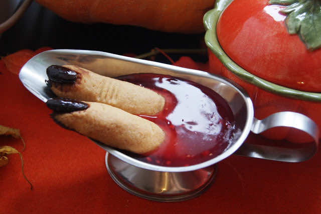 Halloween menu – brudne paluchy