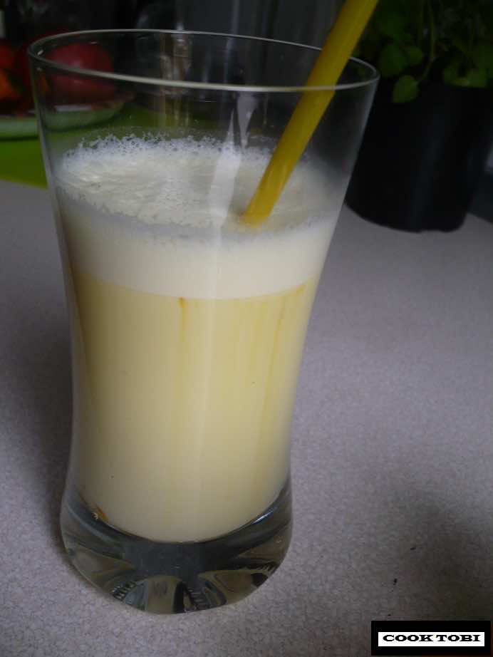 Mleko rozgrzewające z szafranem