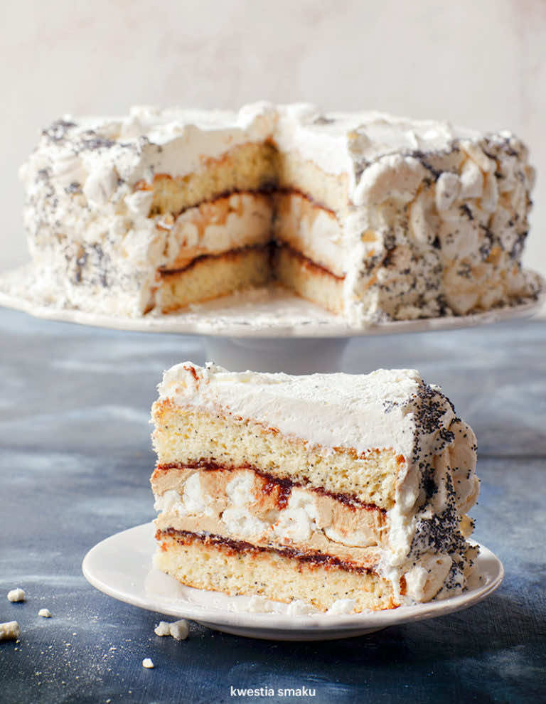 Tort makowo-bezowy z kremem kawowym na różne okazje