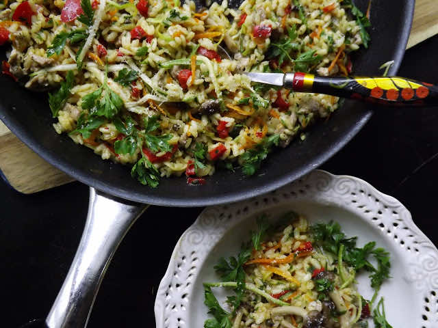 Risotto z polędwiczkami, warzywami i chińskimi grzybkami