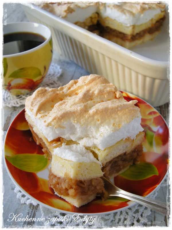 Szarlotka na czerstwych kajzerkach