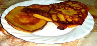 Racuchy drożdżowe z owocami