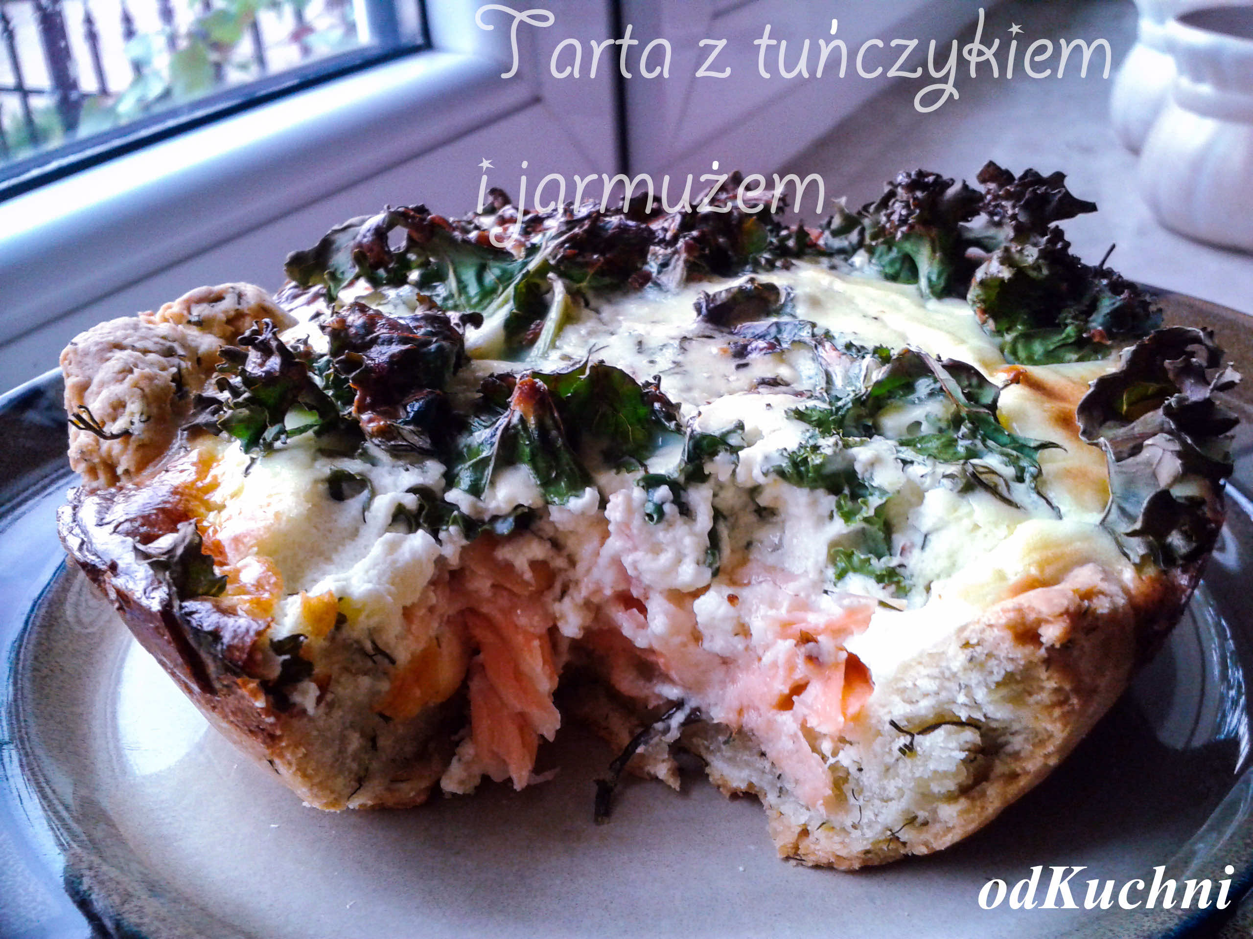 tarta-z-lososiem-i-jarmuzem