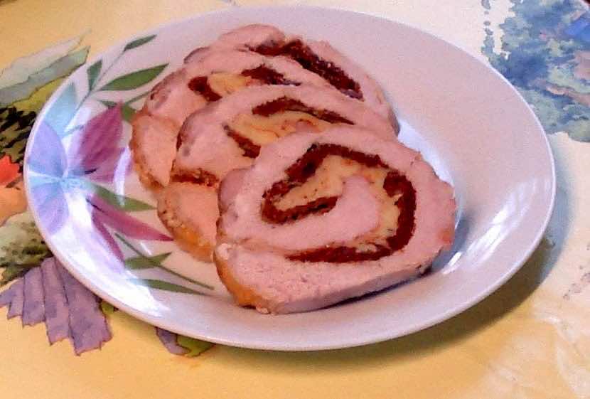 schab pieczony z suszonymi pomidorami