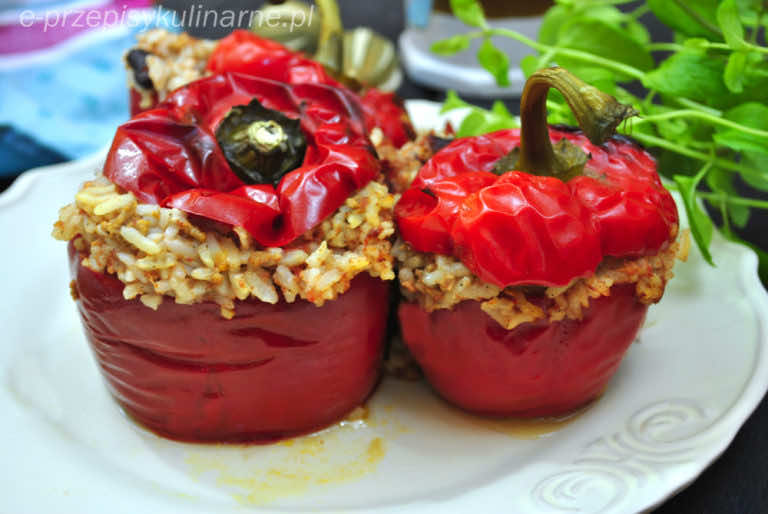 PAPRYKA Z FARSZEM MEKSYKAŃSKIM