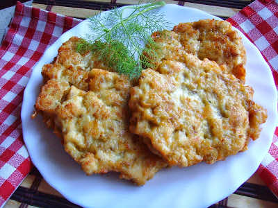 Pieczarkowo-serowe kotleciki z piersi kurczaka. Smaczne i delikatne.