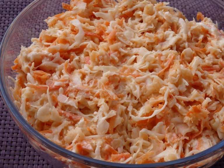 Surówka z nutą chrzanu