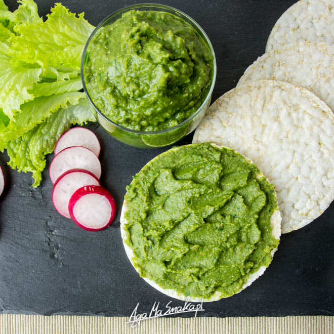 Zielona pasta do chleba – zaskoczy Cię smakiem i składnikami