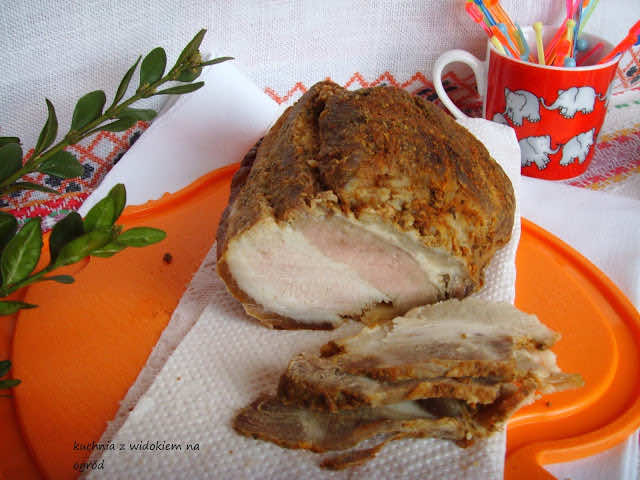 Boczek pieczony majerankowo-czosnkowy. Domowa wędlina.