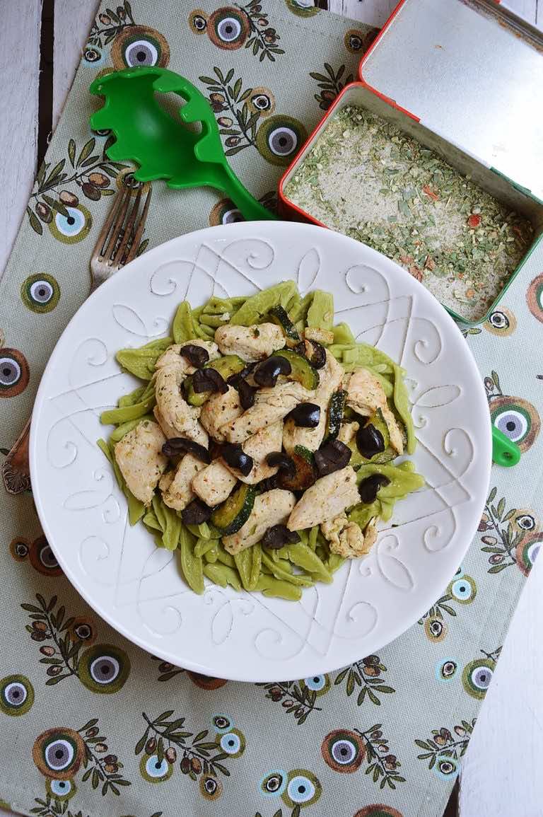 Makaron z kurczakiem