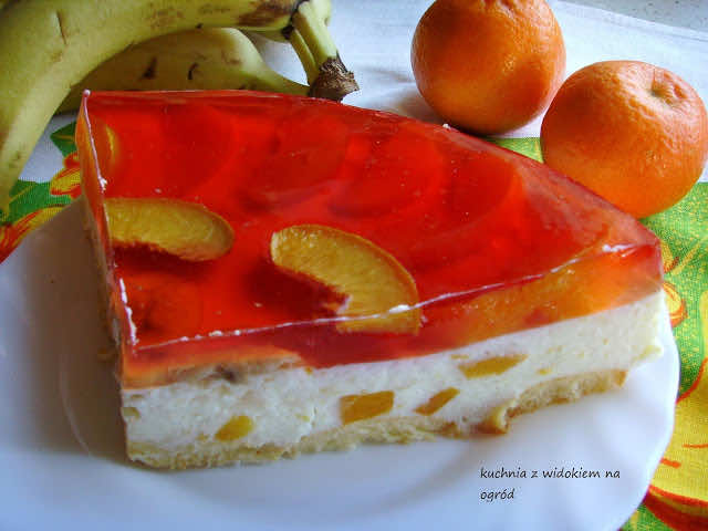 Brzoskwiniowiec jogurtowo-serkowy z galaretką. Ciasto na zimno.