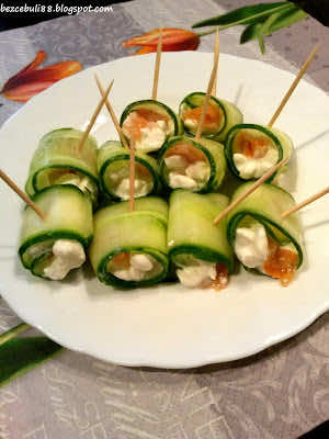 Przystawka z łososiem i serkiem wiejskim