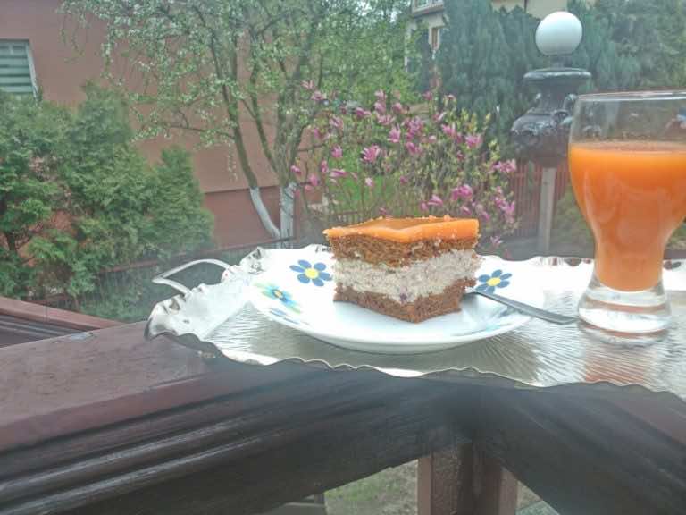 Ciasto marchwiowe z kremem