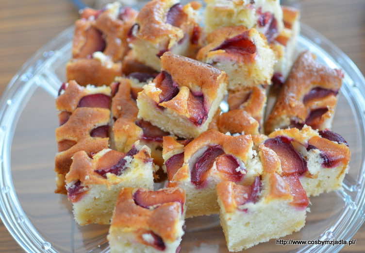 Ciasto owocowe na maślance